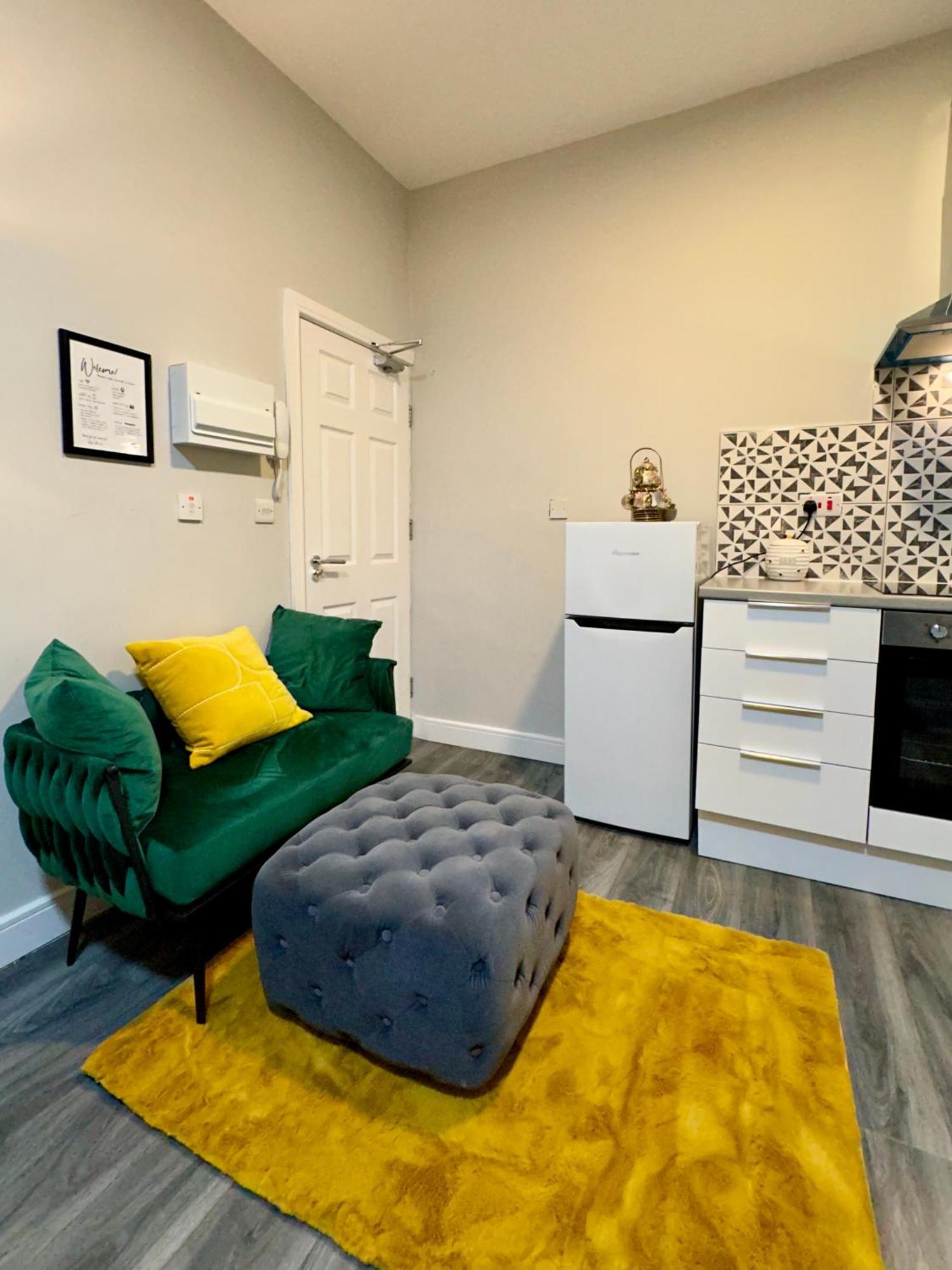 Private Luxurious City Studio-Daily,Weekly,Monthly Birmingham Buitenkant foto