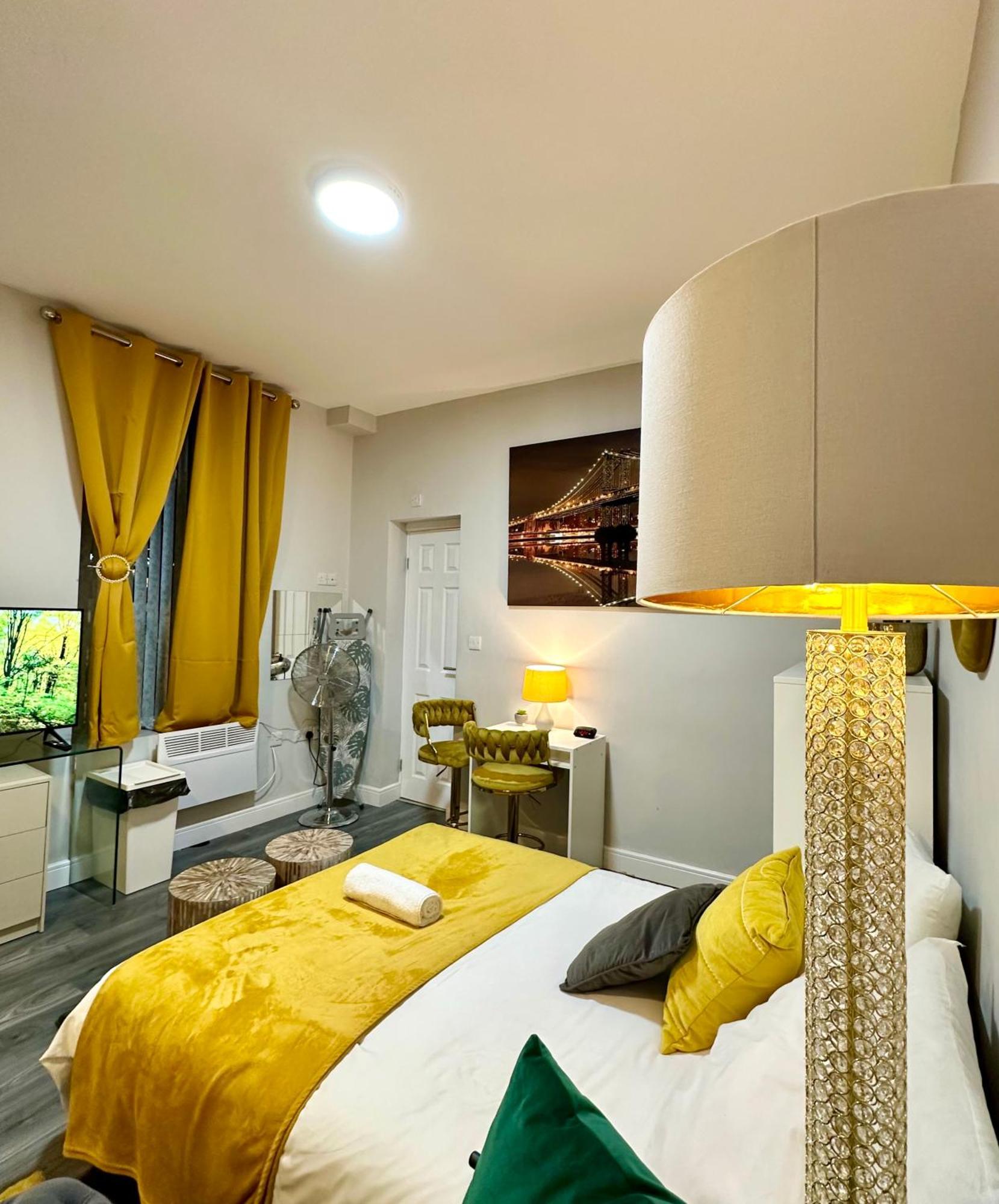 Private Luxurious City Studio-Daily,Weekly,Monthly Birmingham Buitenkant foto