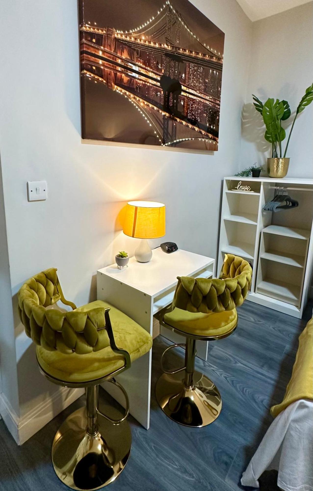 Private Luxurious City Studio-Daily,Weekly,Monthly Birmingham Buitenkant foto
